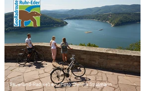Der 215 km lange Radweg eröffnet Ihnen einen Blick auf den Edersee