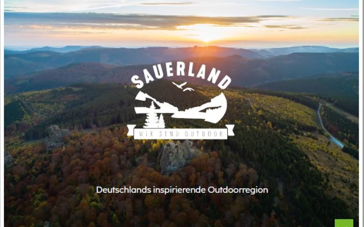 Titel Imagebroschüre D.JPG