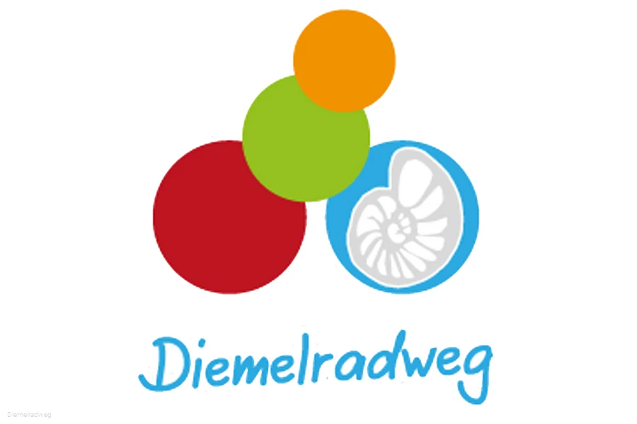 Der Diemelradweg f&uuml;hrt dich  am Flusslauf entlang und durch die herrliche Landschaft.